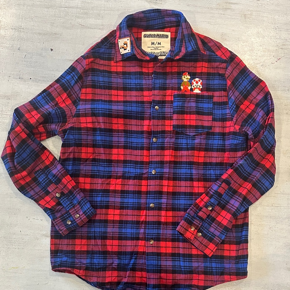 Cakeworthy Super Mario Embroidered Flannel Size M